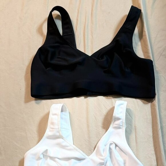 THREE Hanes Comfort Evolution wireless bras (1 black, 1 white, 1 taupe) L / 36D - Picture 1 of 14